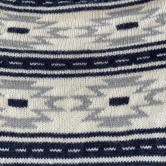 Wet Seal Long Sleeve Open Front Tribal Print Cardigan - Picture 5 of 6